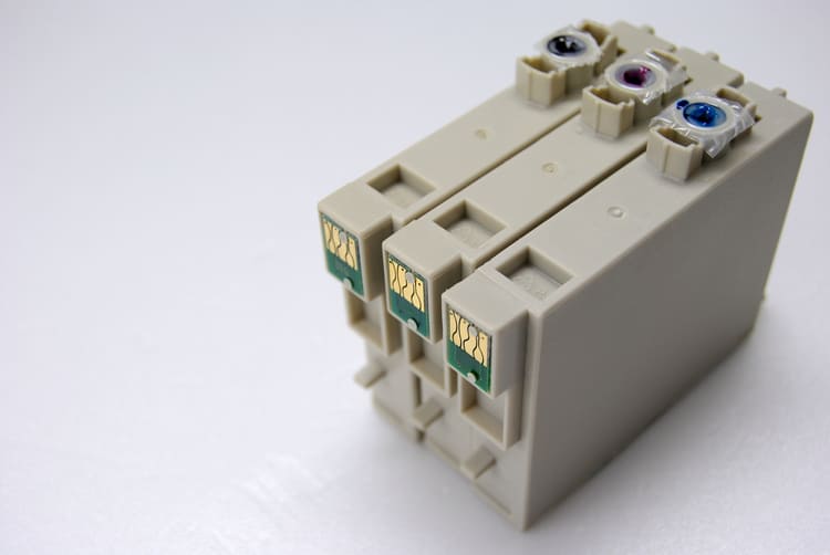 使用済みインクカートリッジ