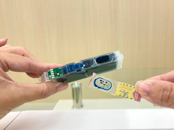 BCI-331XL A社　シールを剥がした画像